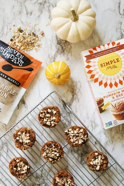 Lifestyle Images for Simple Mills 23