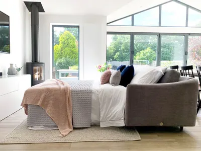 Lifestyle Images for Snug 25