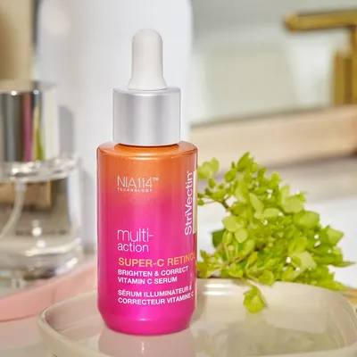 Lifestyle Images for StriVectin 11