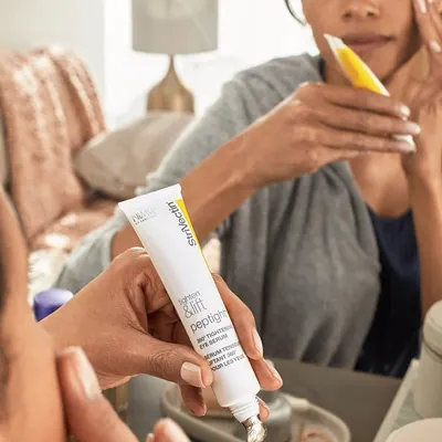 Lifestyle Images for StriVectin 15