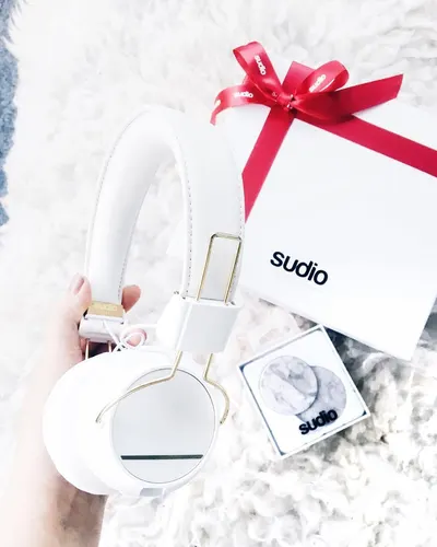 Lifestyle Images for Sudio 21