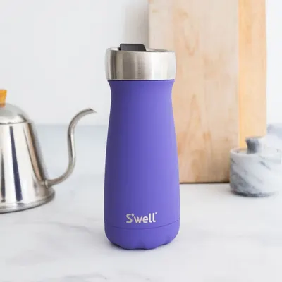 Lifestyle Images for Swell 44