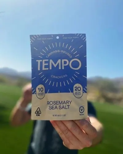 Lifestyle Images for Tempo Crackers 20