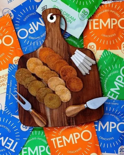 Lifestyle Images for Tempo Crackers 2