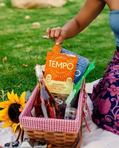 Lifestyle Images for Tempo Crackers 8