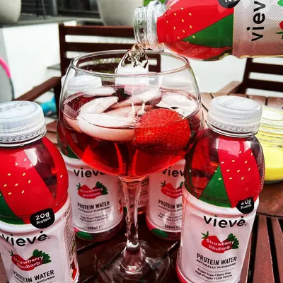 Lifestyle Images for Vieve Protein Water 16