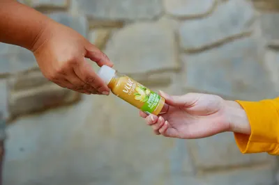 Lifestyle Images for Vive Organic 7