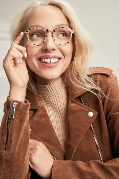 Lifestyle Images for Zenni 25