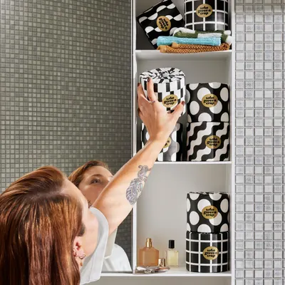 Secondary Images for Amazon.com: Who Gives A Crap