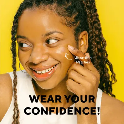 Highlights the product's ultra-thin patches to emphasize comfort and discretion, encouraging confidence in wearing the product.