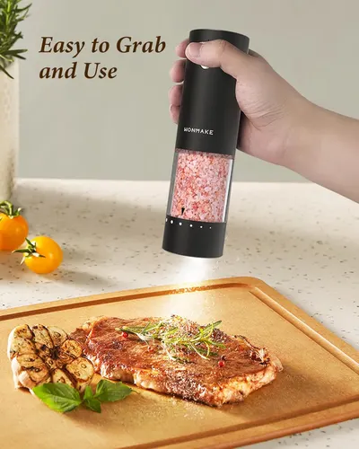 Demonstrates the product's ease of use, showing how it can be comfortably held and operated with one hand.