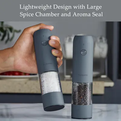 Highlights the product's lightweight construction and spacious spice chamber to appeal to customers looking for convenient, efficient kitchen tools.