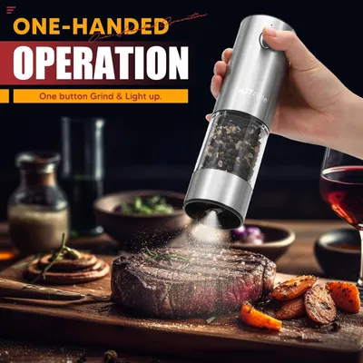 Highlights the product's ease of use with one-handed operation for grinding and lighting up.