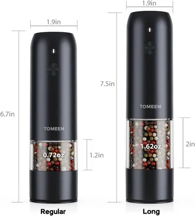 Illustrates the exact dimensions of two pepper grinder sizes to help customers choose the right option for their needs.