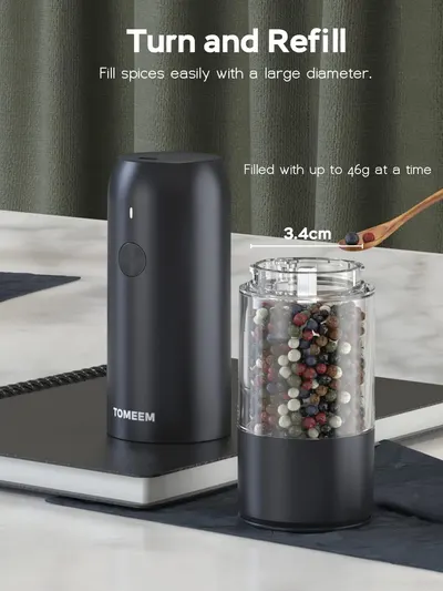 Highlights the product's large diameter opening for easy refilling of spices, emphasizing convenience for the user.
