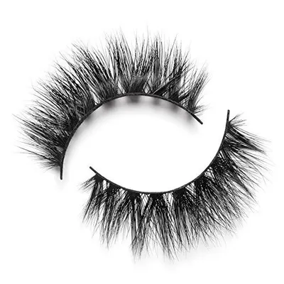 Showcases the dramatic, full appearance of the false eyelashes to demonstrate their ability to enhance eye beauty.