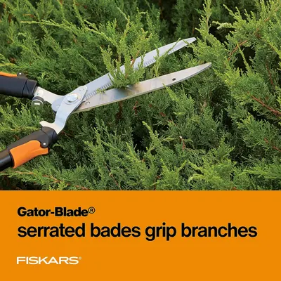 Highlights the Gator-Blade serrated design that grips branches effectively for precise cutting.