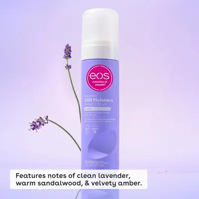 Highlights the product's long-lasting moisturizing effect, emphasizing its 24-hour hydration benefit for smooth skin.