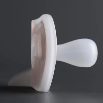 Highlights the product's ergonomic shape, suggesting comfort and ease of use.