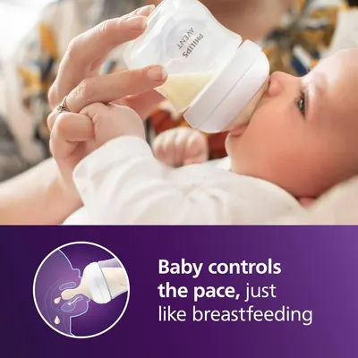 Highlights that the bottle allows the baby to control the pace of feeding, similar to breastfeeding.