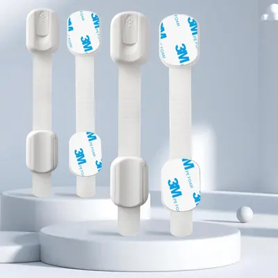 Shows the complete set of child safety locks included in the package, demonstrating the quantity and design of the product.