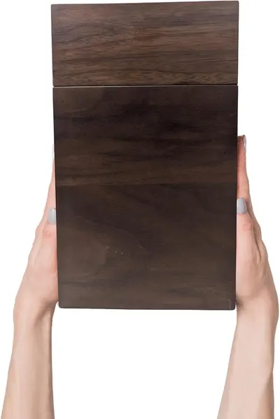 Shows the size and appearance of wood samples or flooring planks to help customers visualize the product.