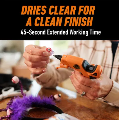 Highlights the product's 45-second extended working time, emphasizing its ability to dry clear for a clean finish.
