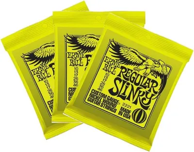 Shows the customer that they will receive multiple packs of guitar strings in their purchase, communicating value and quantity included.