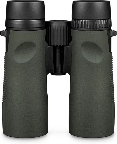 Provides a clean catalog-style view of the binoculars on a white background with no text or design elements, allowing shoppers to see the product clearly.