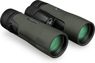 Displays the binoculars in a clean, catalog-style format to show the product design and build quality without distractions.