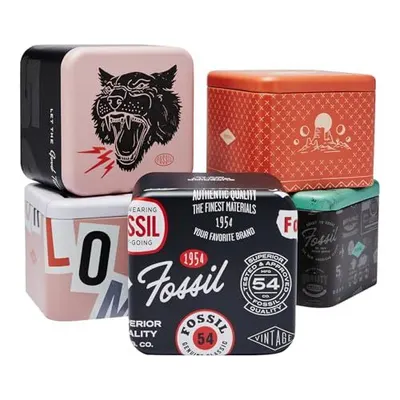 Displays the brand's product line variety and design options to help shoppers understand the range of styles and choices available within the Fossil brand.