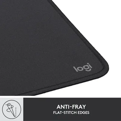Highlights the product's flat-stitch edge construction to reassure shoppers that the mouse pad is durable and won't fray over time.