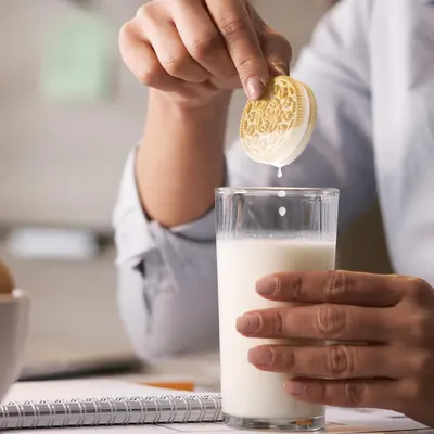 Demonstrates the product being enjoyed in an authentic, relatable everyday setting to create emotional connection and show natural usage.