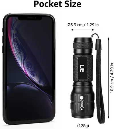 Demonstrates the flashlight's compact, pocket-friendly size by comparing it to a smartphone, reassuring shoppers that it's highly portable and easy to carry.