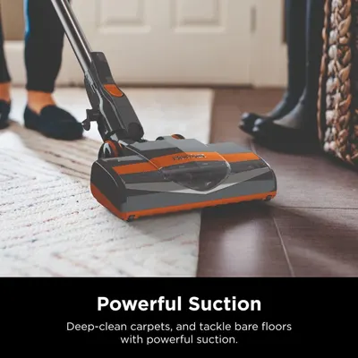 Communicates the vacuum's strong suction capability to reassure shoppers it can effectively deep-clean carpets and bare floors.