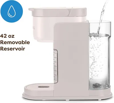 Highlights the large 42 oz water capacity and removable reservoir feature to communicate convenience and reduced refill frequency for the shopper.