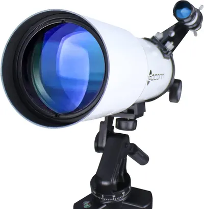 Provides a clean, catalog-style view of the telescope showing its physical appearance, lens quality, and mounted configuration without distractions.