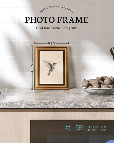 Communicates the exact physical dimensions of the photo frame (8 inches by 10 inches) to help shoppers understand the size before purchase.