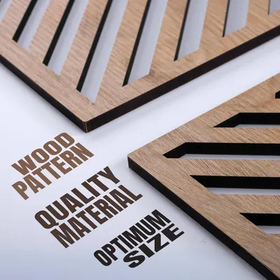 Communicates the high-quality wood pattern material and optimum size of the product to reassure shoppers of its premium construction and suitability.