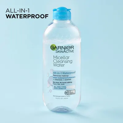 Highlights the product's all-in-one waterproof formula that removes even waterproof mascara, cleanses, and soothes without harsh rubbing, reassuring shoppers of its gentle yet effective performance.