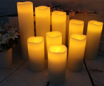 Shows the customer all the different candle sizes and pieces included in the set, demonstrating the variety and value of the bundle.