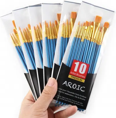 Shows the customer exactly what they receive in the package—multiple sets of 10 premium artist brushes in clear packaging, demonstrating the quantity and variety included in their purchase.