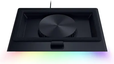 Provides a clean, catalog-style view of the Razer laptop cooling pad with RGB lighting, allowing shoppers to see the product design and form factor clearly without distractions.