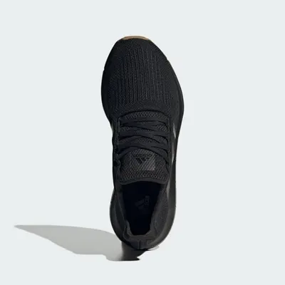 Provides a clean, catalog-style view of the shoe from above to show the product's design, knit texture, and overall appearance without distractions.