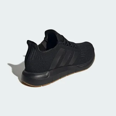 Provides a clear, distraction-free view of the product from a rear angle to help shoppers see the shoe's design, construction, and color details.