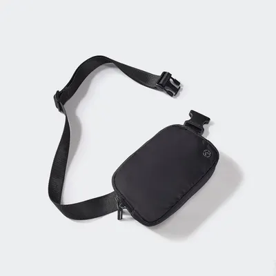 Provides a clean, catalog-style view of the black belt bag with adjustable strap and buckle closure, allowing shoppers to see the product clearly without distractions.
