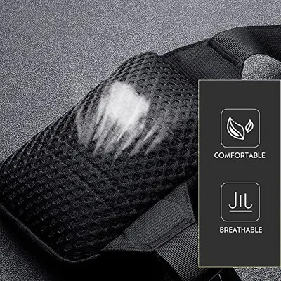 Communicates two distinct material benefits—comfort and breathability—to reassure shoppers that the product is designed for extended wear and ventilation.