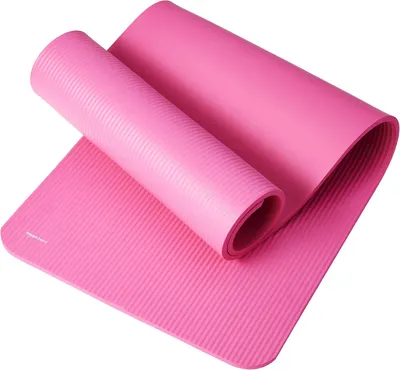 Provides a clean, catalog-style view of the yoga mat showing its texture, thickness, and color without distractions.