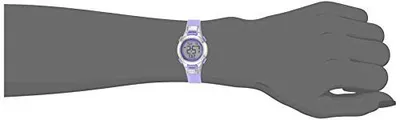 Demonstrates the actual size and fit of the watch on a human wrist to help shoppers visualize how it will look when worn.