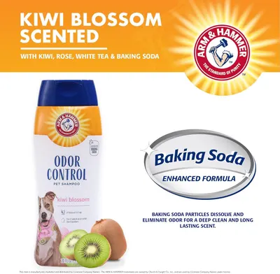 Communicates that the pet shampoo contains baking soda particles that dissolve and eliminate odors for a deep clean and long-lasting scent, reassuring pet owners of effective odor control.